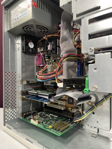 ¡Windows 98 SE Plus RESTAURADO! PC retro vintage para juegos PIII 1Ghz audio ISA - Imagen 17 de 21