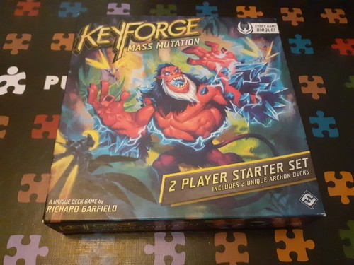 🎲 Keyforge Mass Mutation Starterset für 2 Spieler mit 2 einzigartigen Archonten Decks - Bild 1 von 2