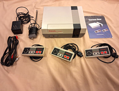 Nintendo NES Console Bundle Working With New Pins 3 Controllers AV Cable Manual