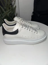 Alexander McQueen Low Top Sneakers White Size 11.5 US / 44.5 EU - Pre-owned 