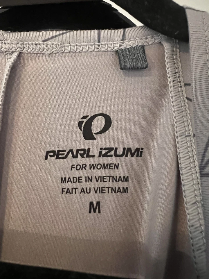 Pearl Izumi womens wet weather womens cycling baselayer top shirt size Medium - Image 3 of 4