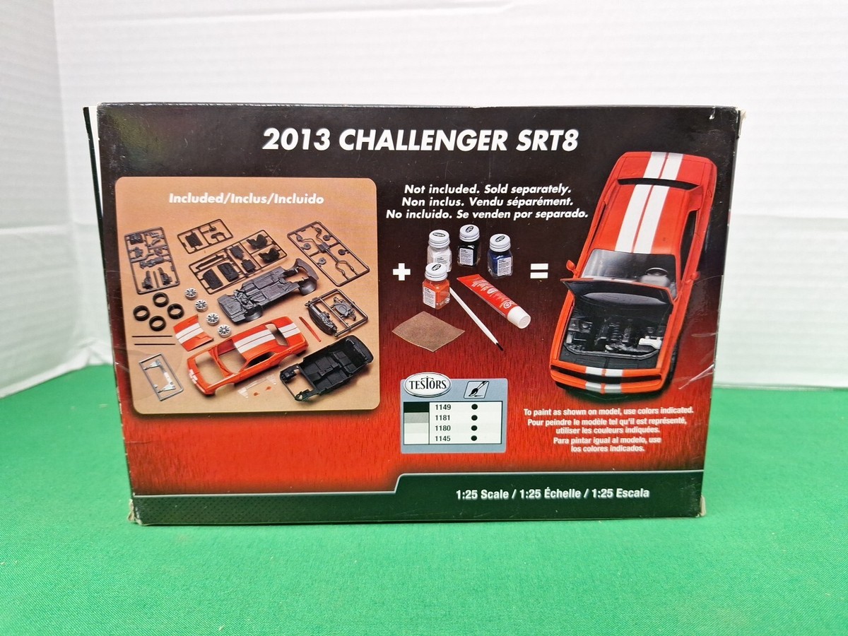 Revell(レベル) 1/25「2013 CHALLENGER SRT8」2種セット 【公式通販】