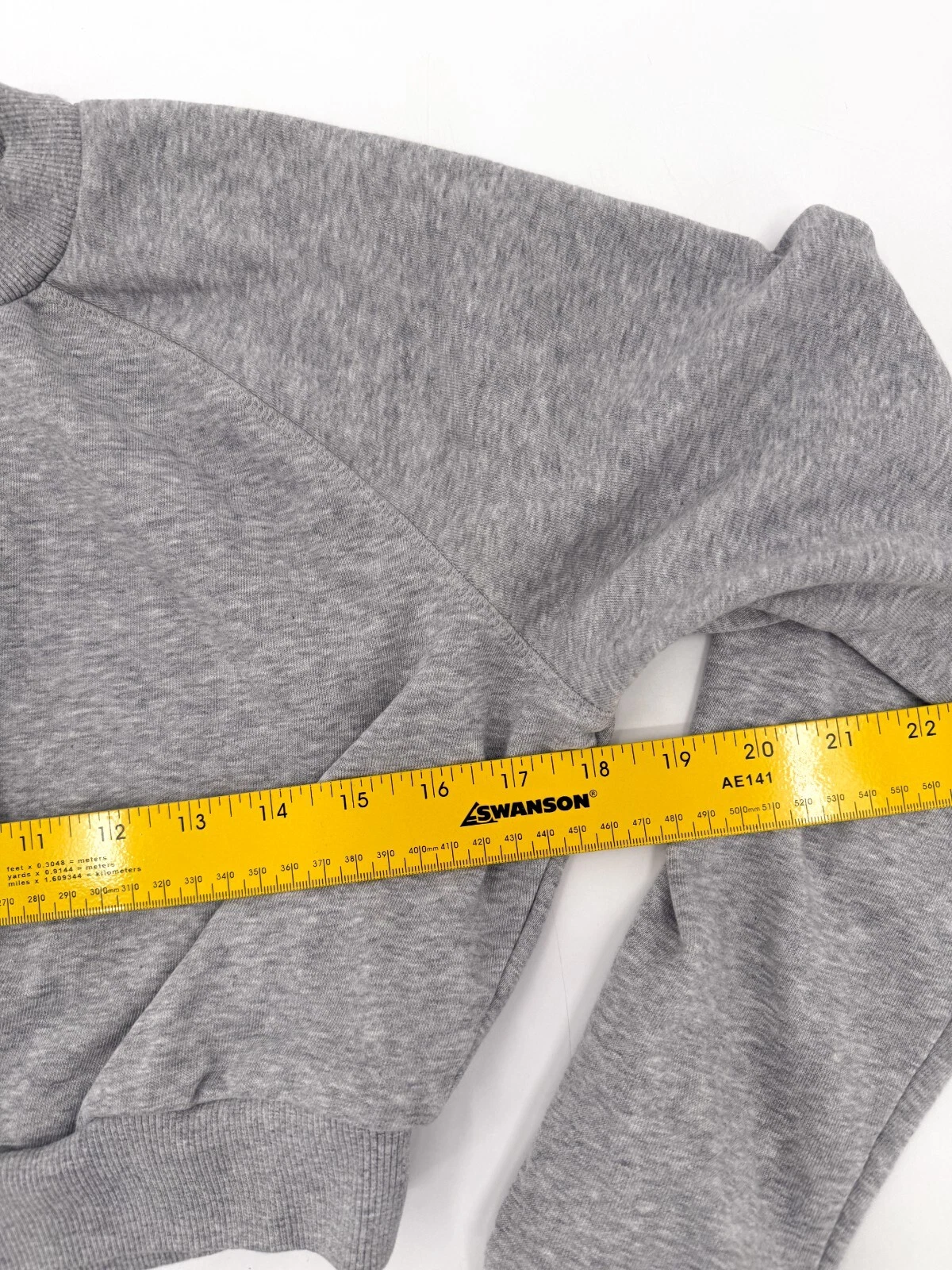 gymshark jogging cropped tapered workout sweater