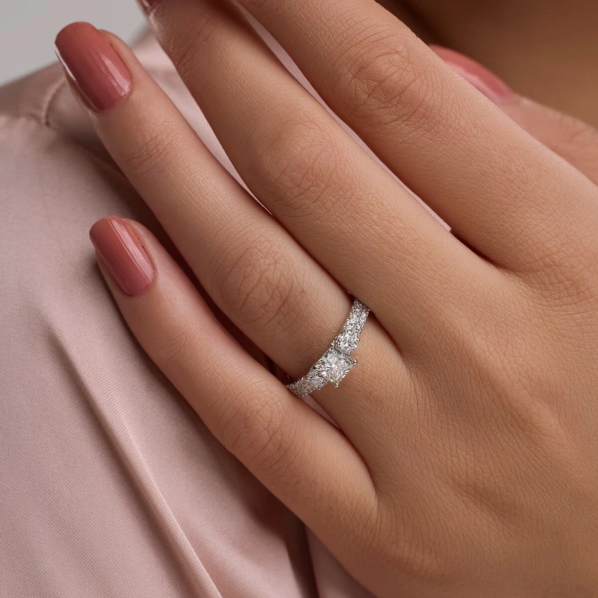 IGI Certified Diamond Ring 4.00ct F/VS1 14k Gold Princess Cut Lab Grown image-5