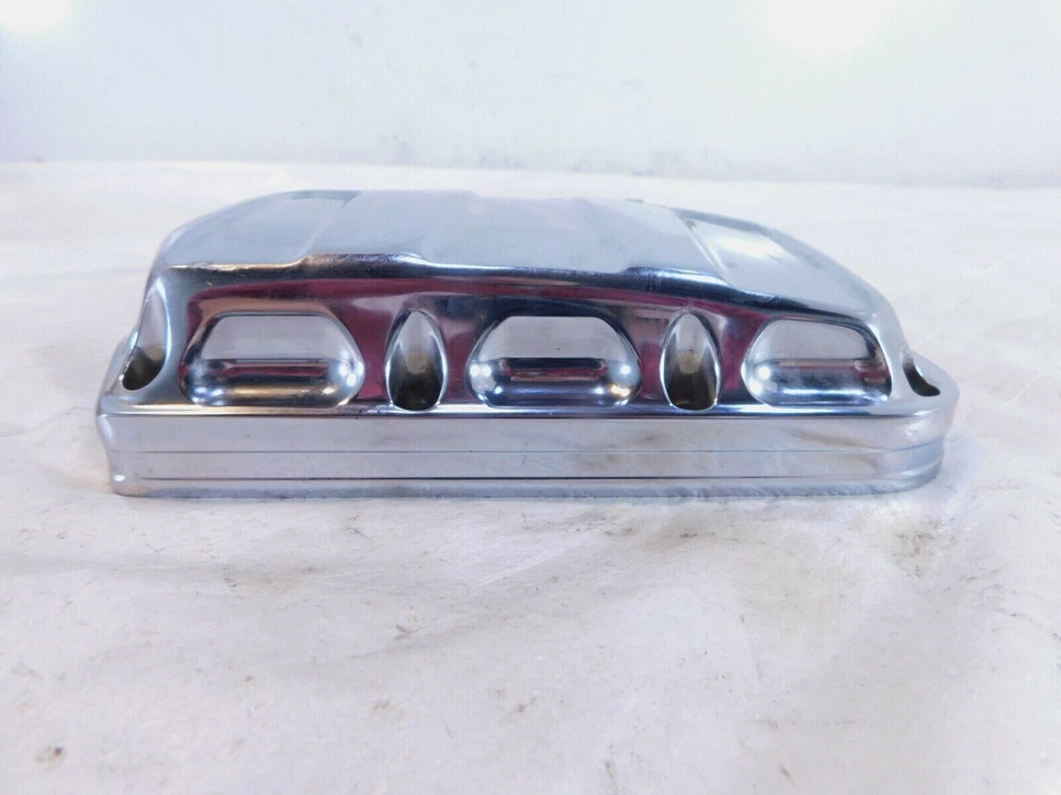 Cubierta del árbol de levas del motor derecho Harley Davidson Softail & Dyna Performance Machine Foto 3 de 4