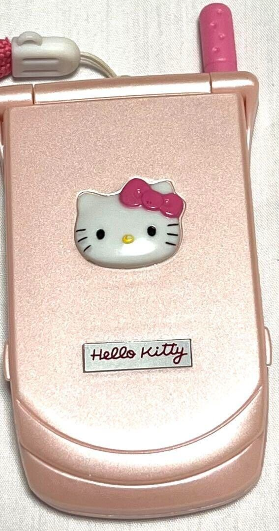Heisei Retro Vintage Kitty Flip Phone Calculator Gal Y2K Scuba