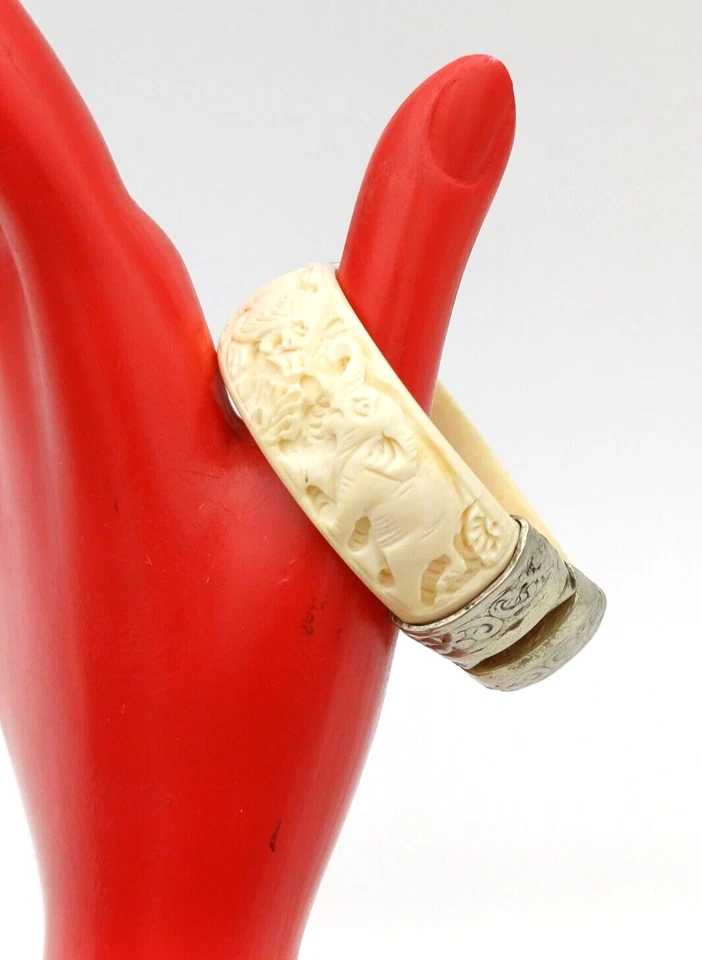 PARURE COLLANA OSSO CON BRACCIALE - ELEFANTI - Immagine 3 di 4