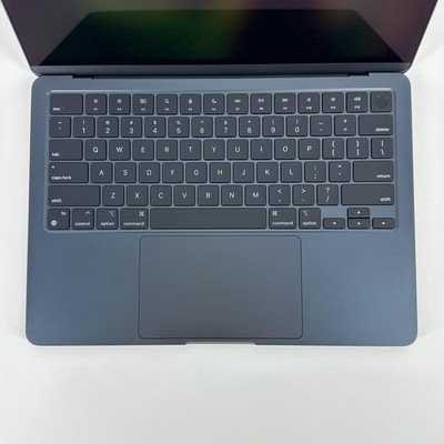 MacBook Air 13 Midnight 2024 4.06GHz M3 8-Core CPU 8-Core GPU 16GB