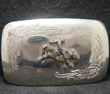 XE23139 VINTAGE 1970s COWBOY RIDING BULL ANIMAL WESTERN SILVERTONE BELT BUCKLE