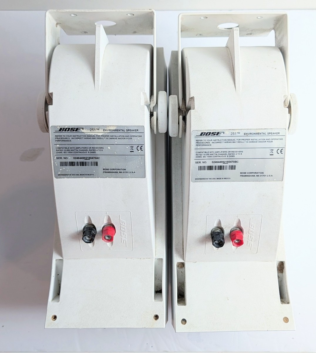 Bose 251 Environmental Outdoor Speakers White w/ Wall Brackets