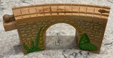 Thomas Wooden Railway Train Arched Curved Viaduct Bridge Clickity Clack GUC