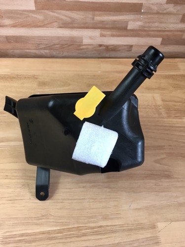 Coolant Expansion Tank fits BMW 525i 525xi 528i 530i 535i 545i 550i 645Ci - Picture 8 of 9