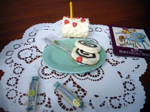 American Girl Doll Kit's Party Treat Cake Roll Platter Server Fan Box Incomplete - Picture 2 of 7