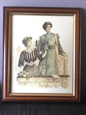 Cadre en bois avec image de 2 élégantes 