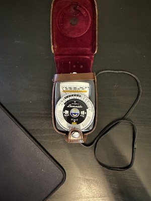 Gossen Lumasix 1964 Model. Light Exposure Meter. Original Leather Case.