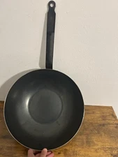 The Buyer De Buyer - Blue Carbon Steel Wok Pan 12.5”. It Has Some Rust Spots
