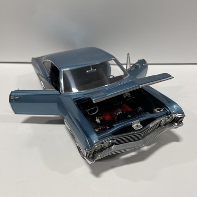 ERTL Authentics 1967 CHEVY IMPALA SS 1/18 DIE-CAST METAL Replica