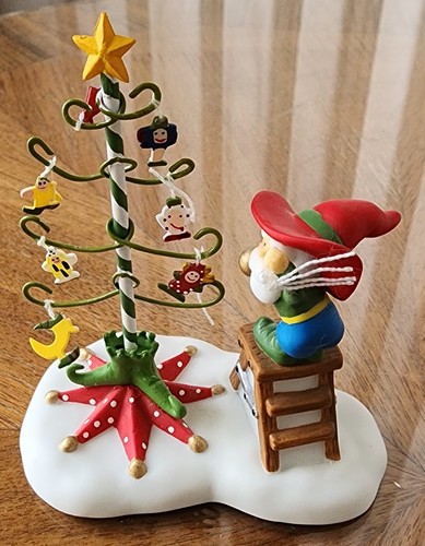 2004 Dept 56 Nordpol KRINKLES ZUM VERKAUF Figur Weihnachtsdorf Zubehör - Bild 5 von 12