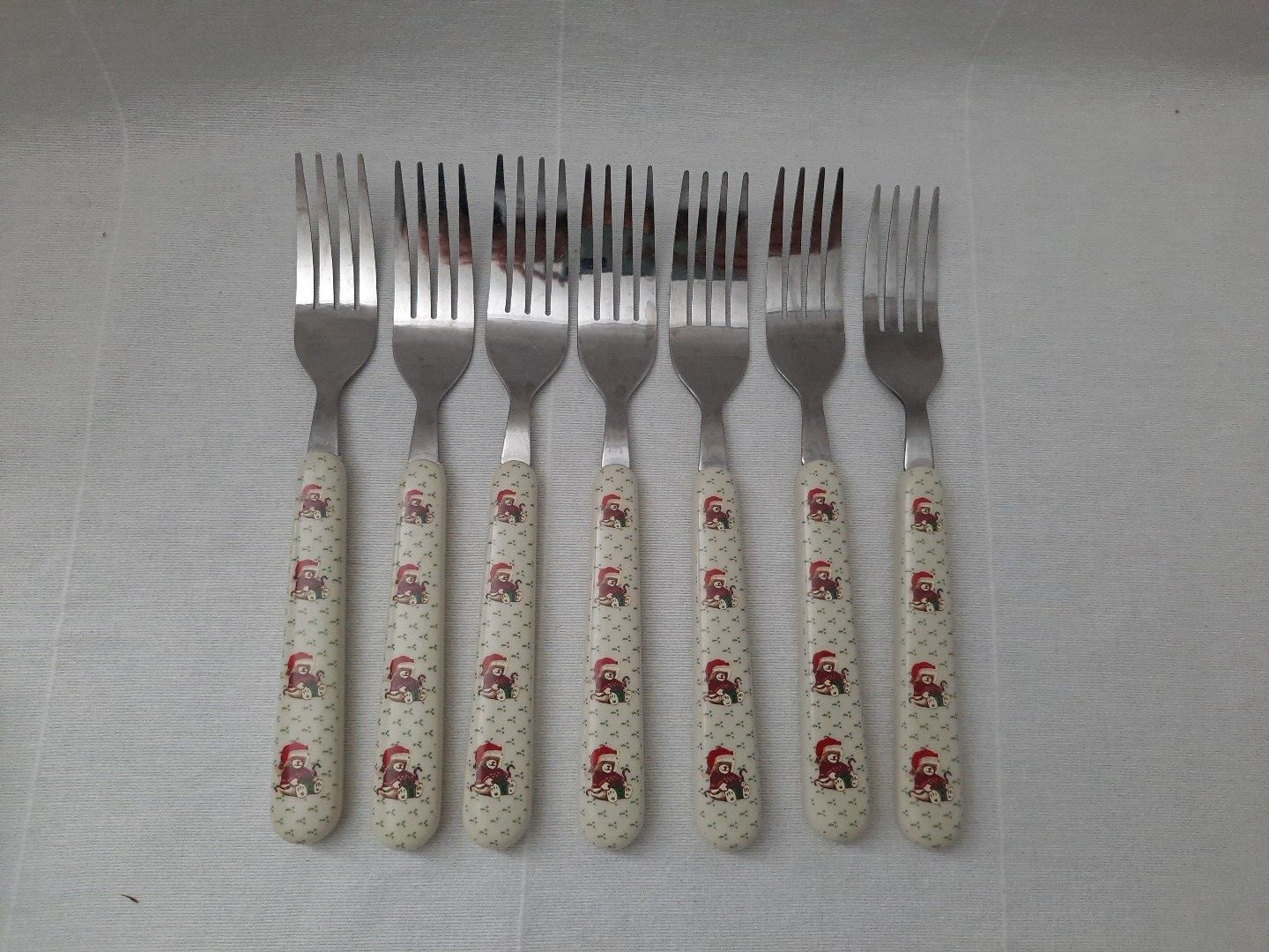 Vintage 38 Piece Lot Christmas Teddy Bears Stainless Flatware w/ Plastic Handles