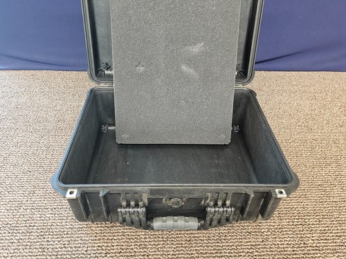 Pelican 1550 Hard Case Transit Storage Container Camera Gun Vented Plastic - Picture 11 of 17