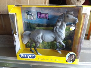breyer horse hwin