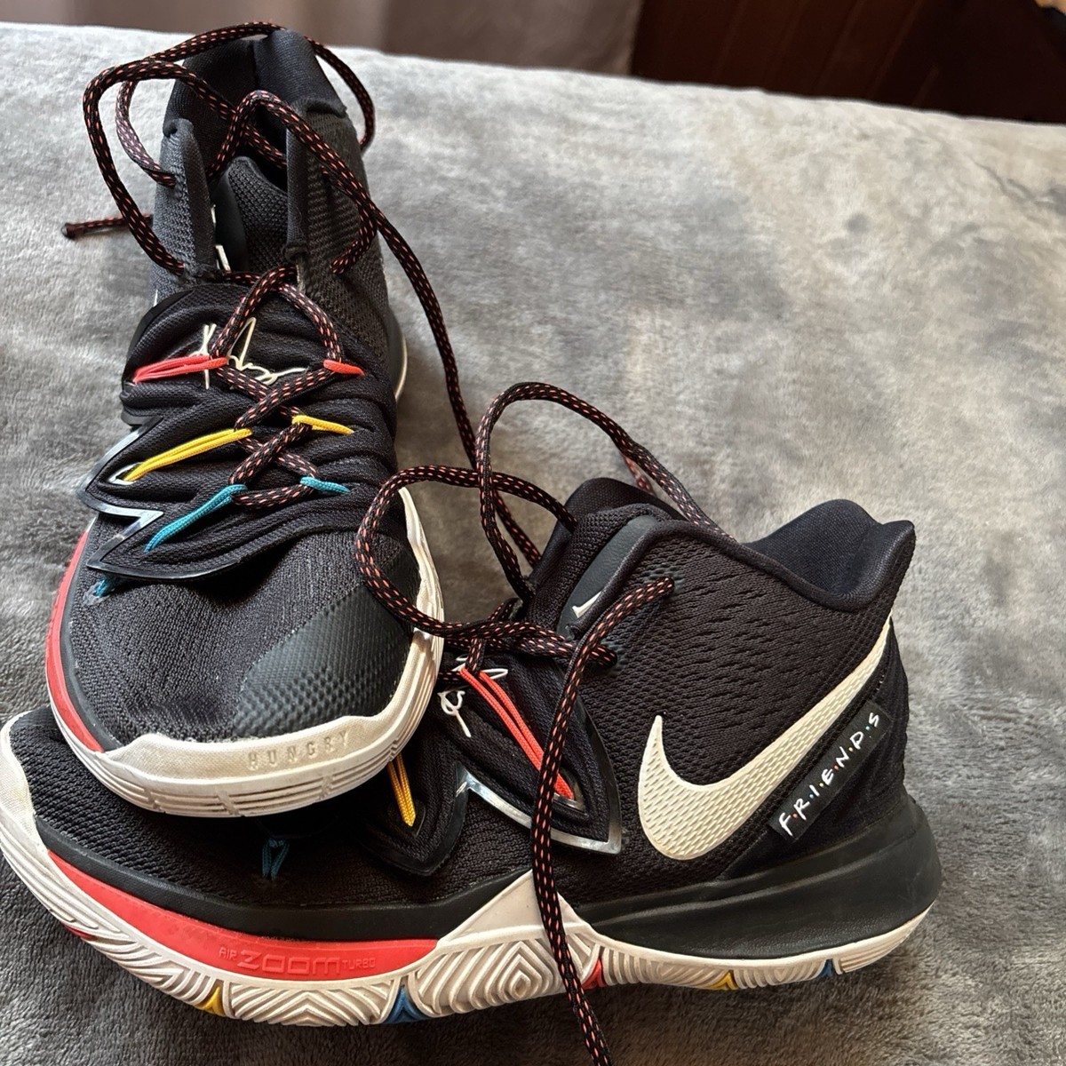 Nike Kyrie Irving Friends Basketball Shoes Nike Mens Kyrie Friends