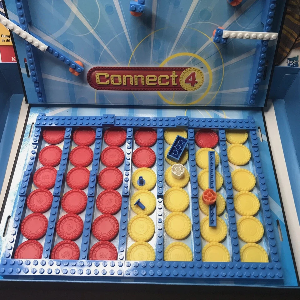 U-build Connect 4 by Hasbro Build your game then block and bump - Image 4 of 4