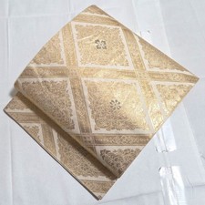 A Kimono Relaxation Flower Diamond Pattern Gold Thread White Chinese Six Pieces