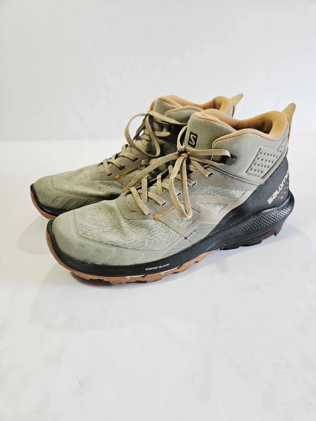 Salomon OUTpulse Mid GTX Women's Hiking Boots, Size 11 Gray Beige 