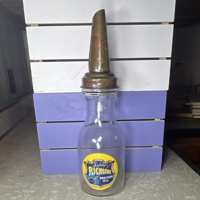Richlube Motor Oil Glass Bottle Metal Spout One Quart Advertising Can