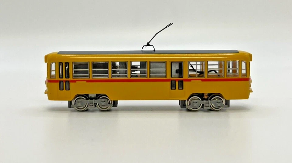 N Scale Modemo 7000 Tokyo Toden Red Line Tram Car Original Box - Image 2 of 4