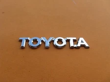 01 02 03 04 05 06 07 TOYOTA HIGHLANDER REAR EMBLEM LOGO BADGE SIGN SYMBOL A40659