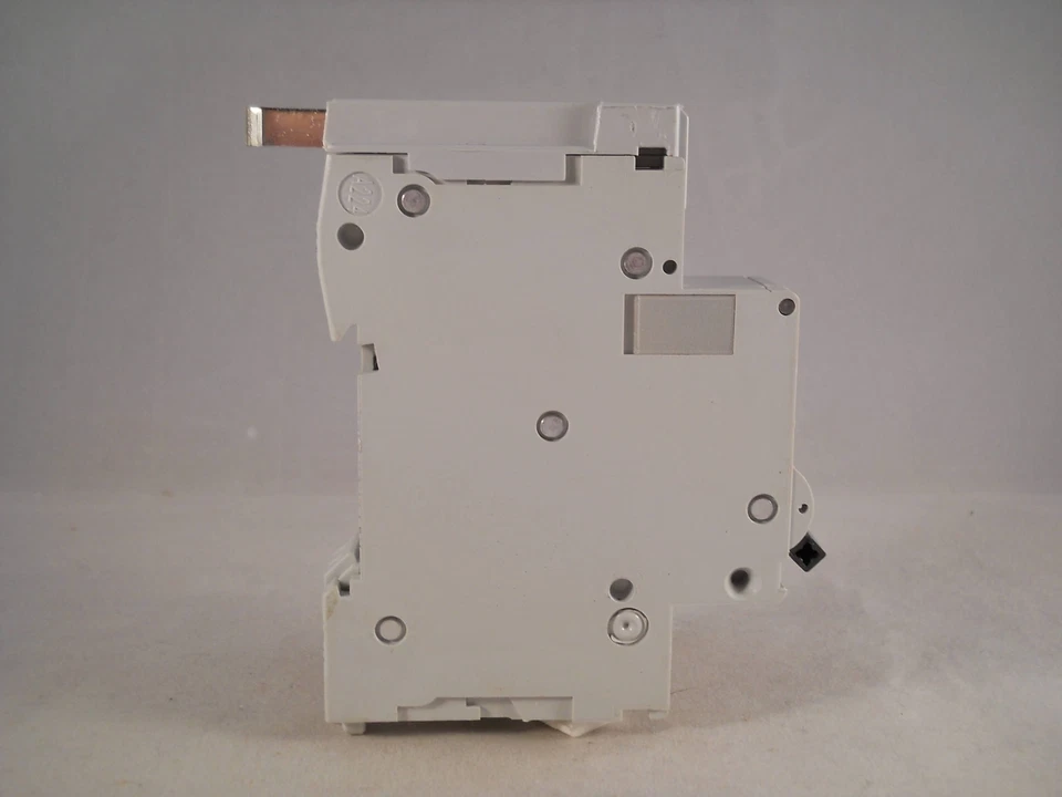Square D KQ MCB 16 Amp Type C Single Pole 16A Circuit Breaker C16 KQ10C116 - Image 4 of 4