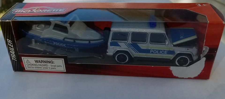 Mercedes-Benz AMG G63 remolque para vagones y barcos - Majorette 1:64 - Juego de camiones de policía Foto 2 de 4