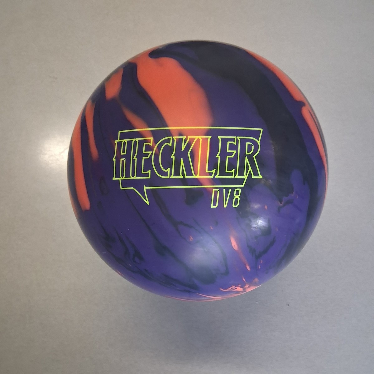 DV8 Heckler bowling ball 14 LB. NEW IN BOX!! #093 | eBay