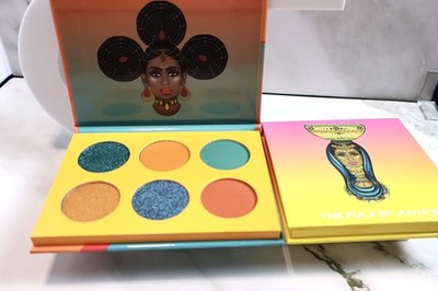 Juvia s place eyeshadow palette Bundle