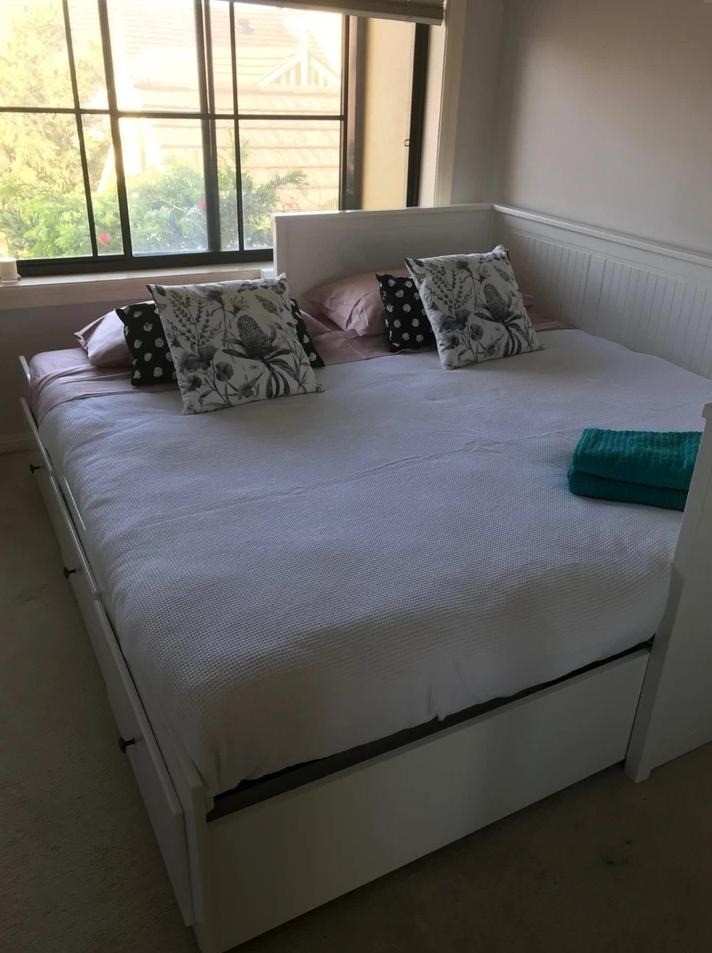 IKEA HEMNES White Daybed with 3 Drawers and Pull-Out Trundle | eBay