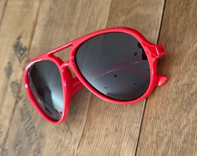 Coke a Cola  - Carnival Cruise Ship Sunglasses RED Lightweight Eye Protection