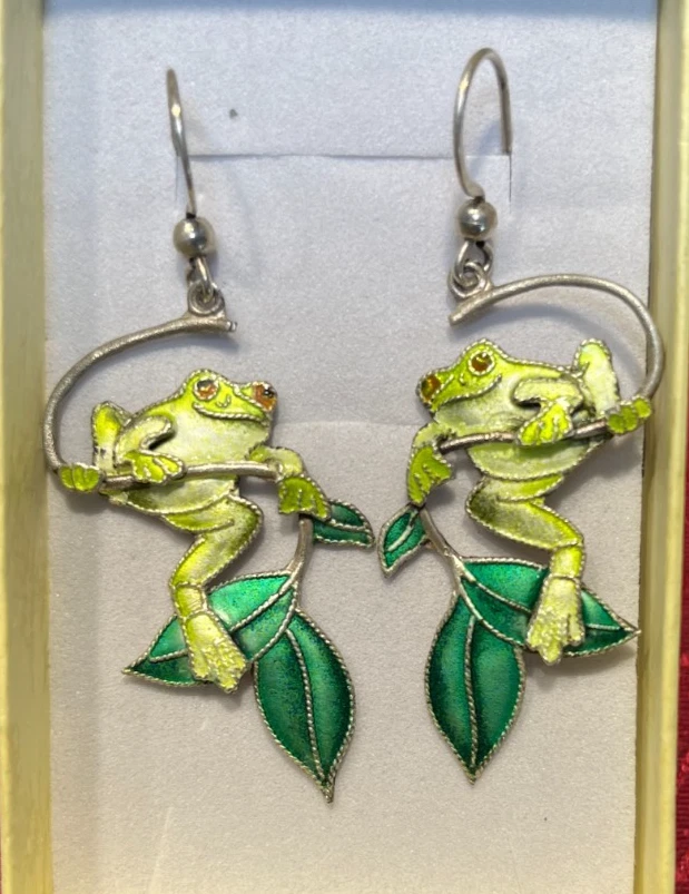 Pendientes vintage de plata esterlina con tallo de rana árbol verde esmalte .925 1 1/2" D Foto 2 de 4