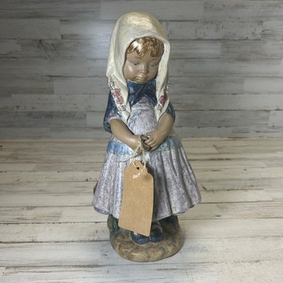Lladro Gres Figurine Girl with Scarf Francisco Catala Large 12in Matte Finish