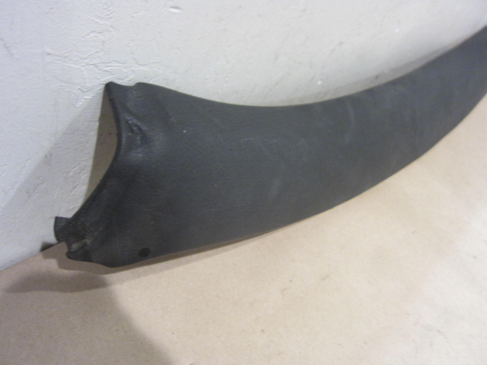 Maserati 4200 Coupe - LH Lateral Side Rail Cover Trim - Black - P/N  981210300