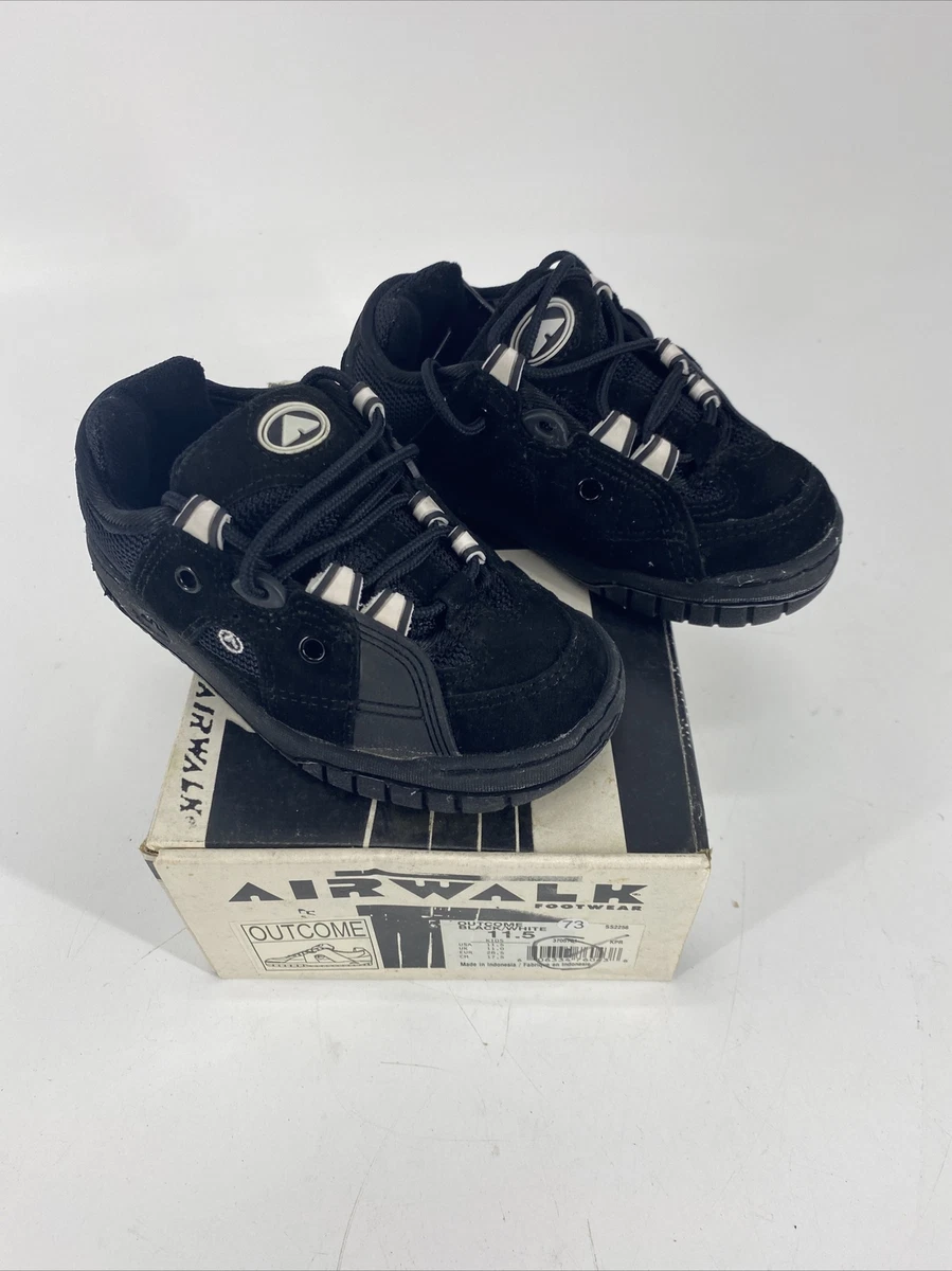 My partners Airwalk velocity shoes from around 1990-91 :  r/classicskateboarding