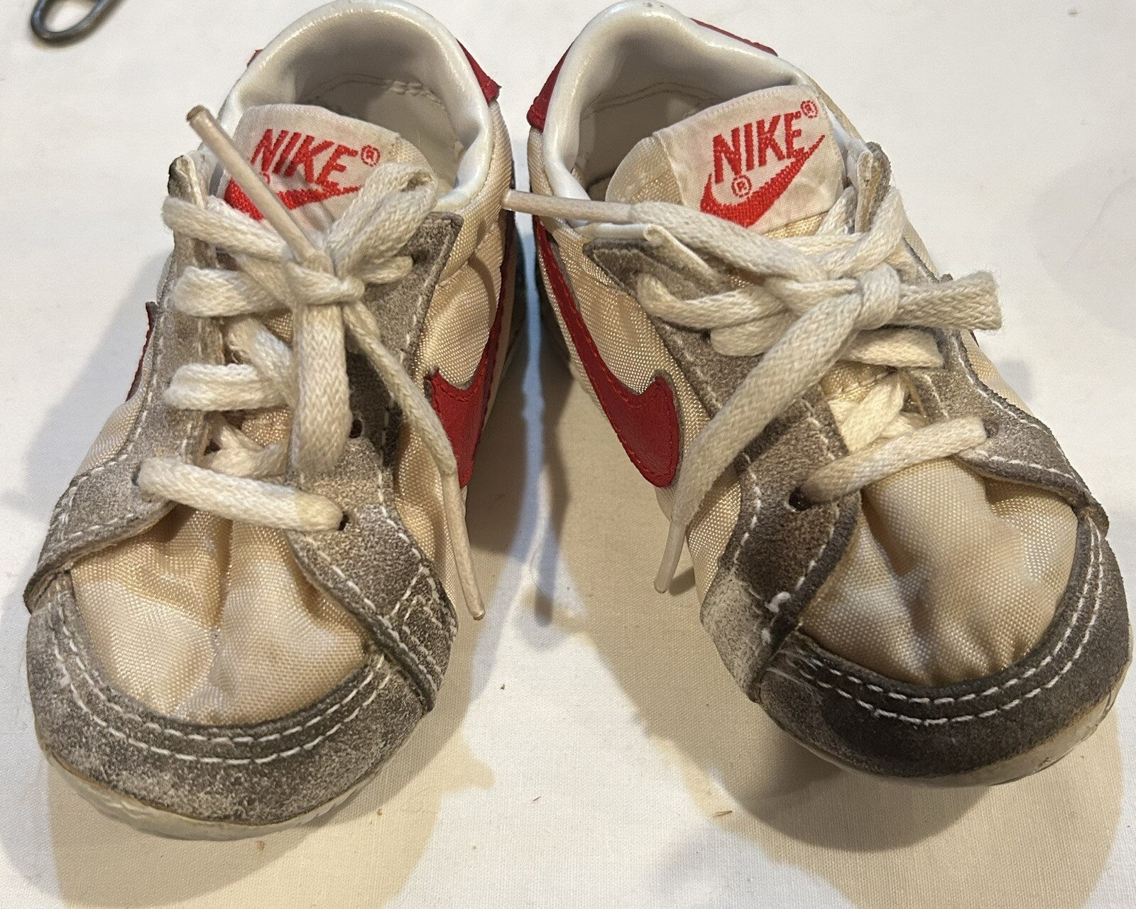 Vintage 80s Nike Cortez Baby Toddler size 2 1/2 White and Re