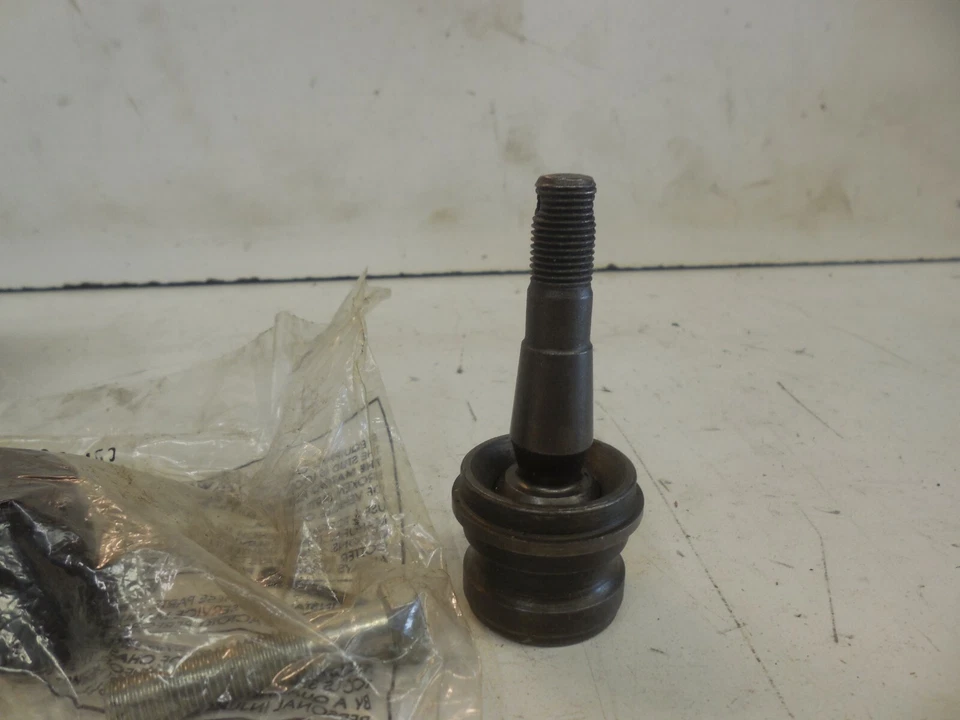 Нижний шаровой шарнир 80-89 подходит для Subaru GL K9081 Treadsaver - Изображение 3 из 4