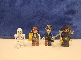 LEGO Pirates of the Caribbean: Fountain of Youth (4192) Complete. No Box