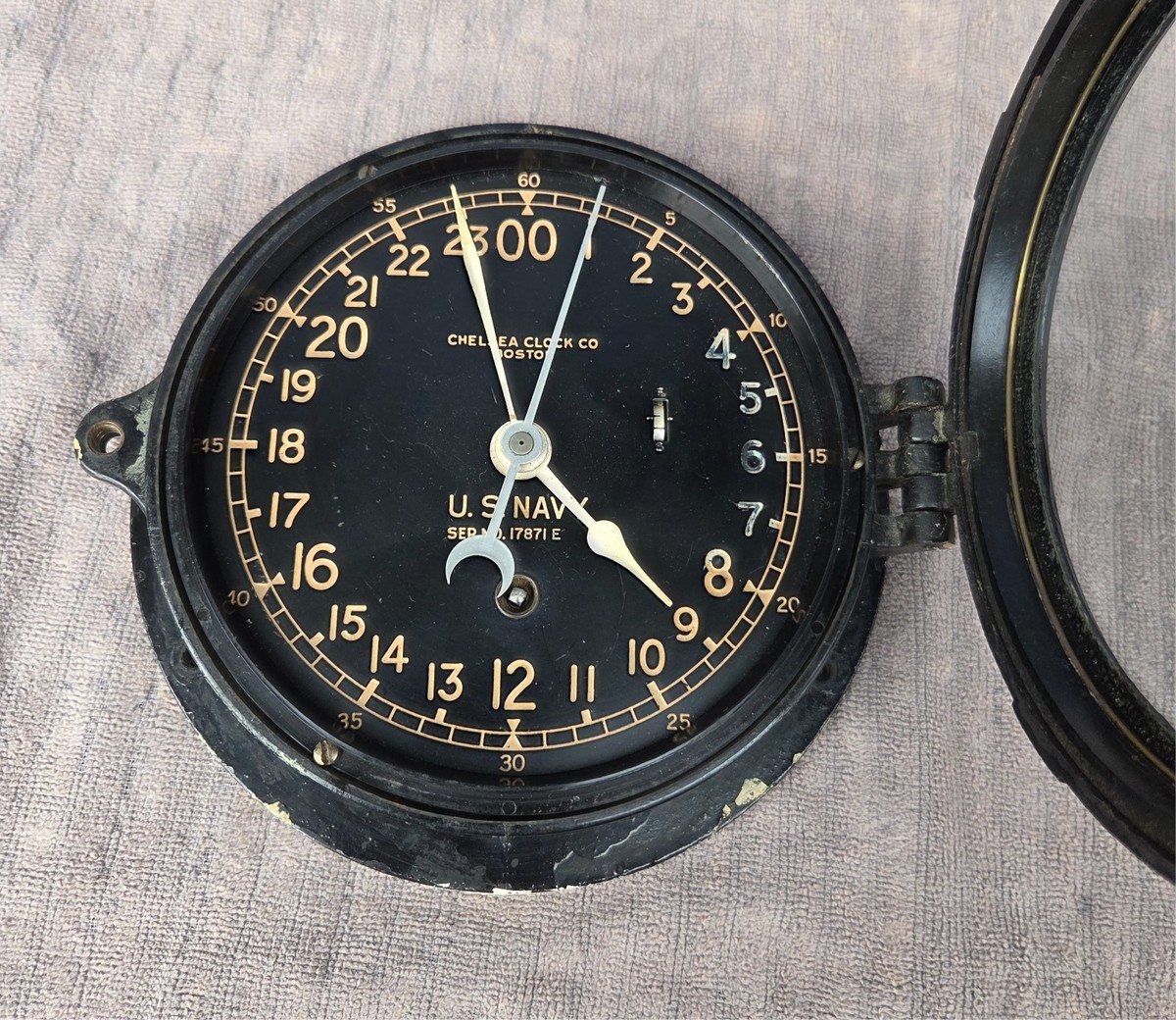 Working Vintage 1944 Chelsea WWII U.S. Navy Deck Clock Mvt S/N