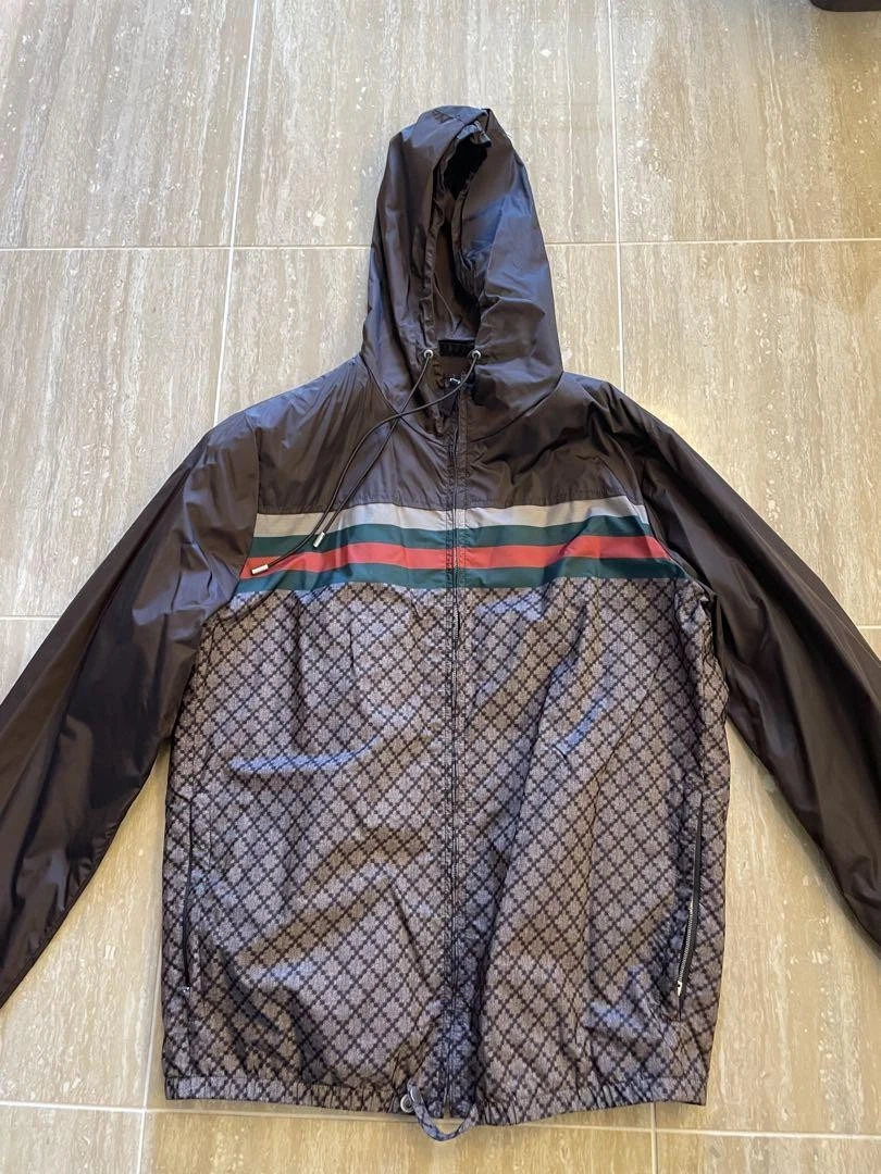Giacca a vento Gucci nylon uomo taglia 44 leggera impermeabile ottima
