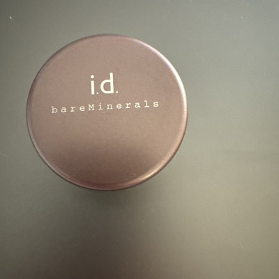 New bareMinerals Medium Beige Foundation 2N 2g