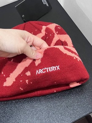 Arc'teryx Grotto Toque Red Beanie Pink Logo Knit Winter Hat - Holiday Gifts 2026