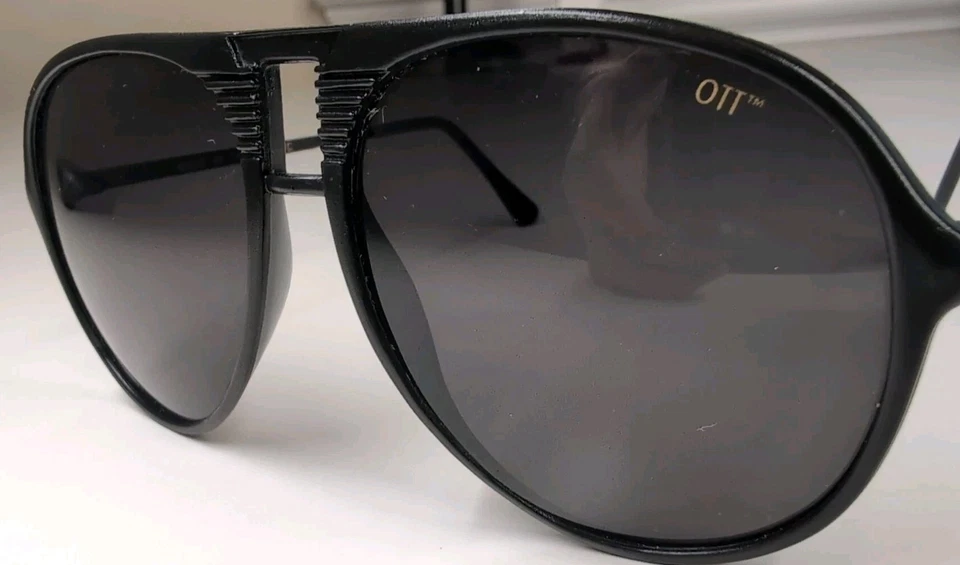 Gafas de sol vintage OTT de espectro completo negras lágrima Dr John Ott UV raras usadas Foto 2 de 4